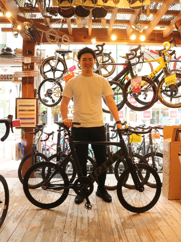 5月19日 渋谷 原宿 の自転車屋 FLAME bike前です_e0188759_18093049.jpg