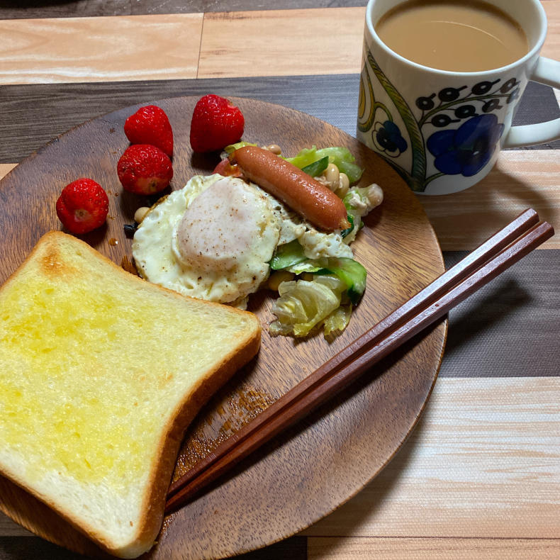 朝はパンパンパパン 早く人間になりたい 朝はパンパンパパン 早く人間になりたい