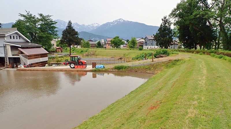 少し時間が空いて・・・河川堤防も草刈り作業!_c0336902_19240296.jpg
