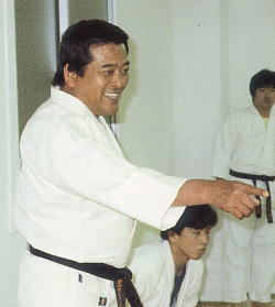 血気盛んな芦原は…人間空手③ : 実戦カラテ 大阪拳友会 血気盛んな芦原は…人間空手③ : 実戦カラテ 大阪拳友会