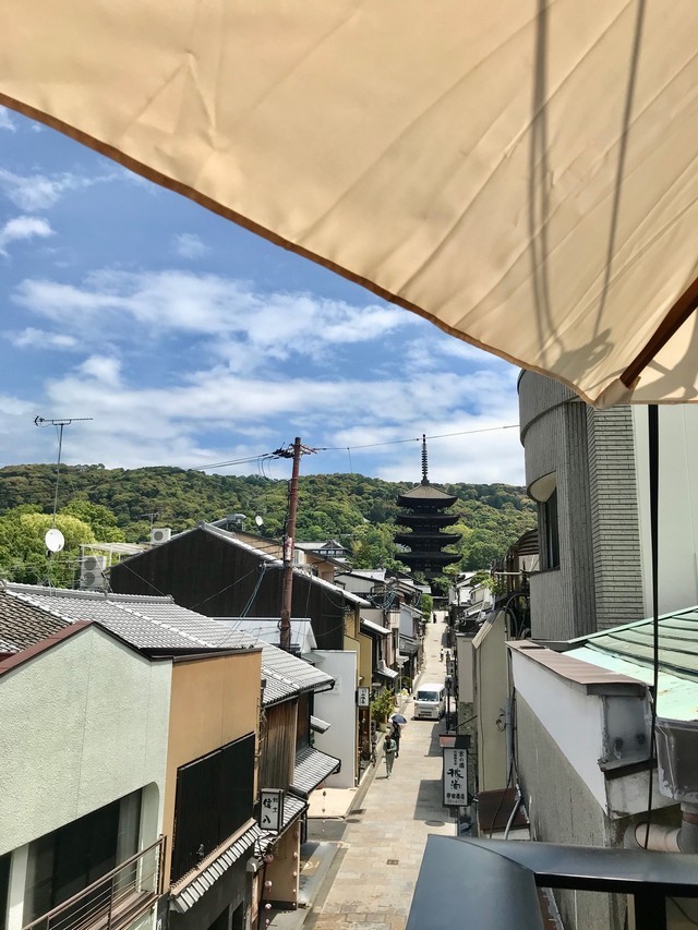 テラス席からの眺めをどうぞ_b0267379_12040359.jpeg