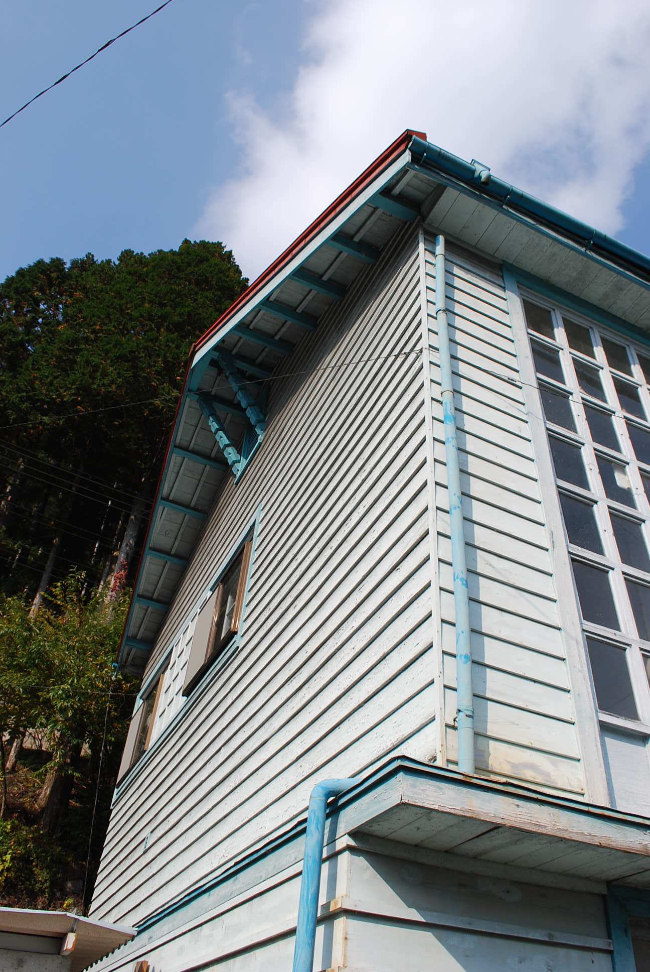 埼玉県秩父市の旧大滝村立小学校上中尾分校(建築家・山中節治作品研究)_f0142606_02404498.jpg