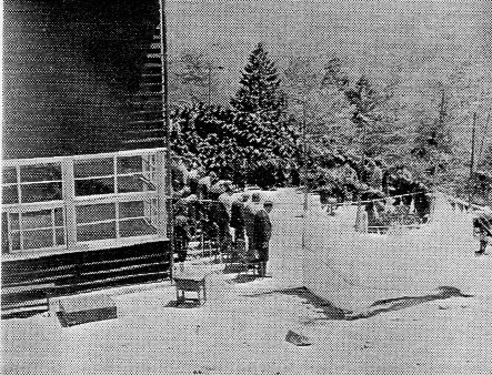 埼玉県秩父市の旧大滝村立小学校上中尾分校(建築家・山中節治作品研究)_f0142606_06223646.jpg