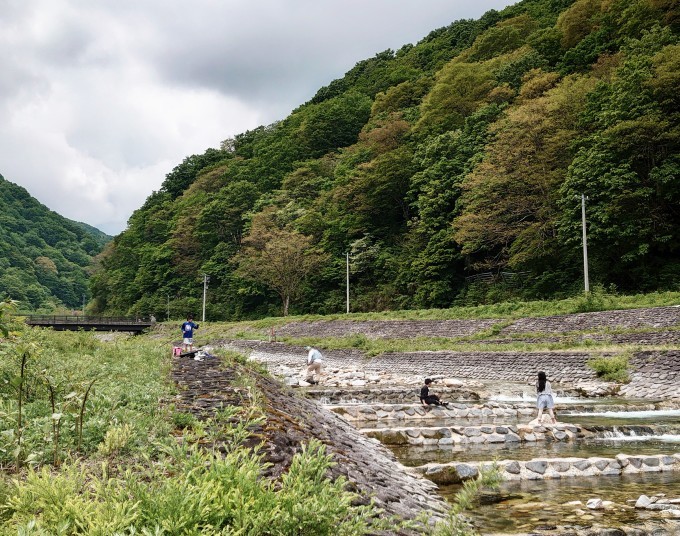 渓流を遡りイワナ釣り…_d0265607_23260448.jpg