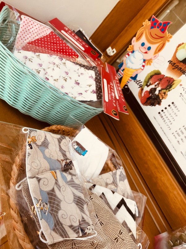 飴屋deマスク？！_b0267379_11543184.jpeg