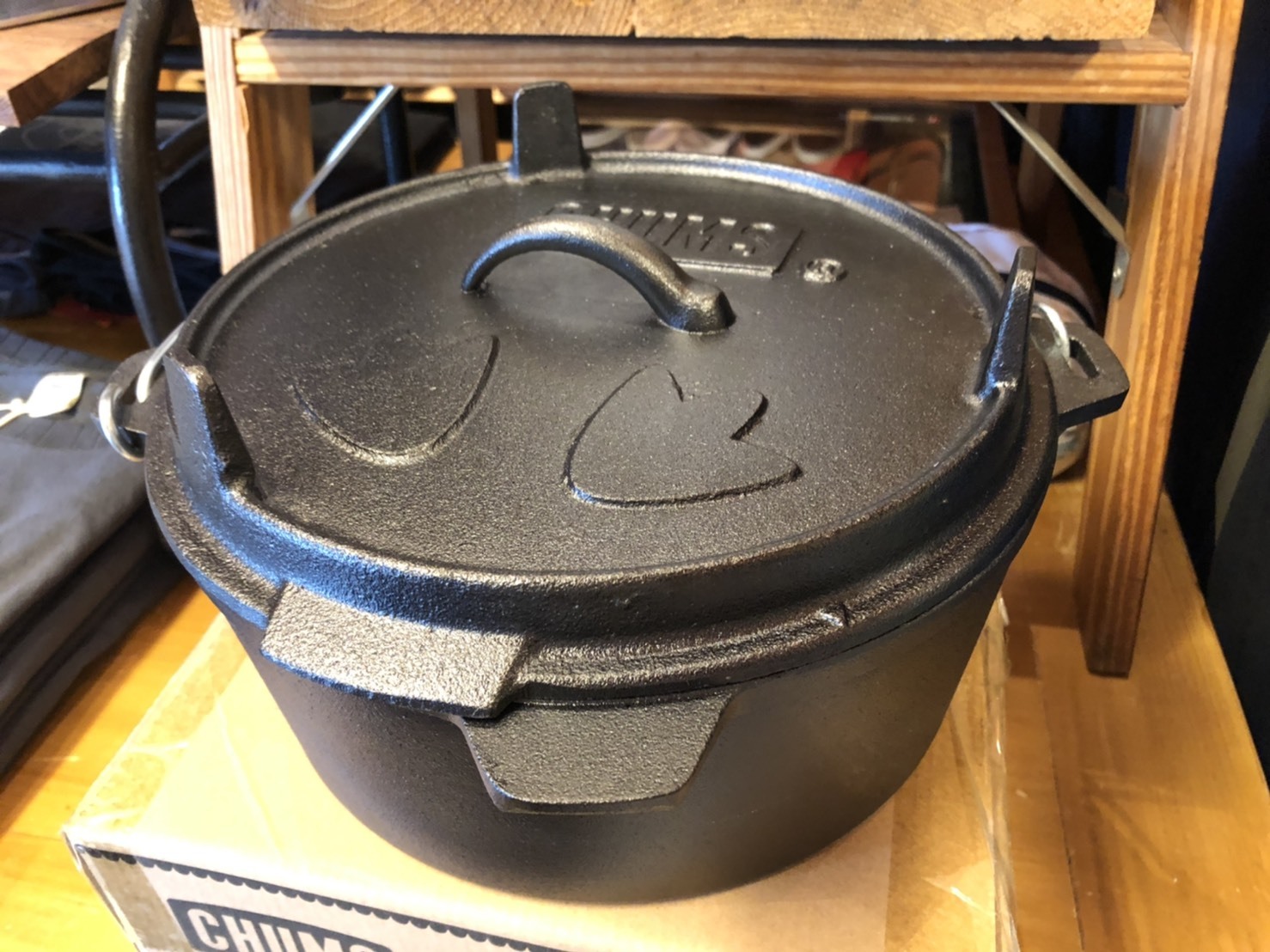CHUMSのアウトドアにぴったり スキレット、ダッジオーブン入荷_b0139233_11433116.jpg