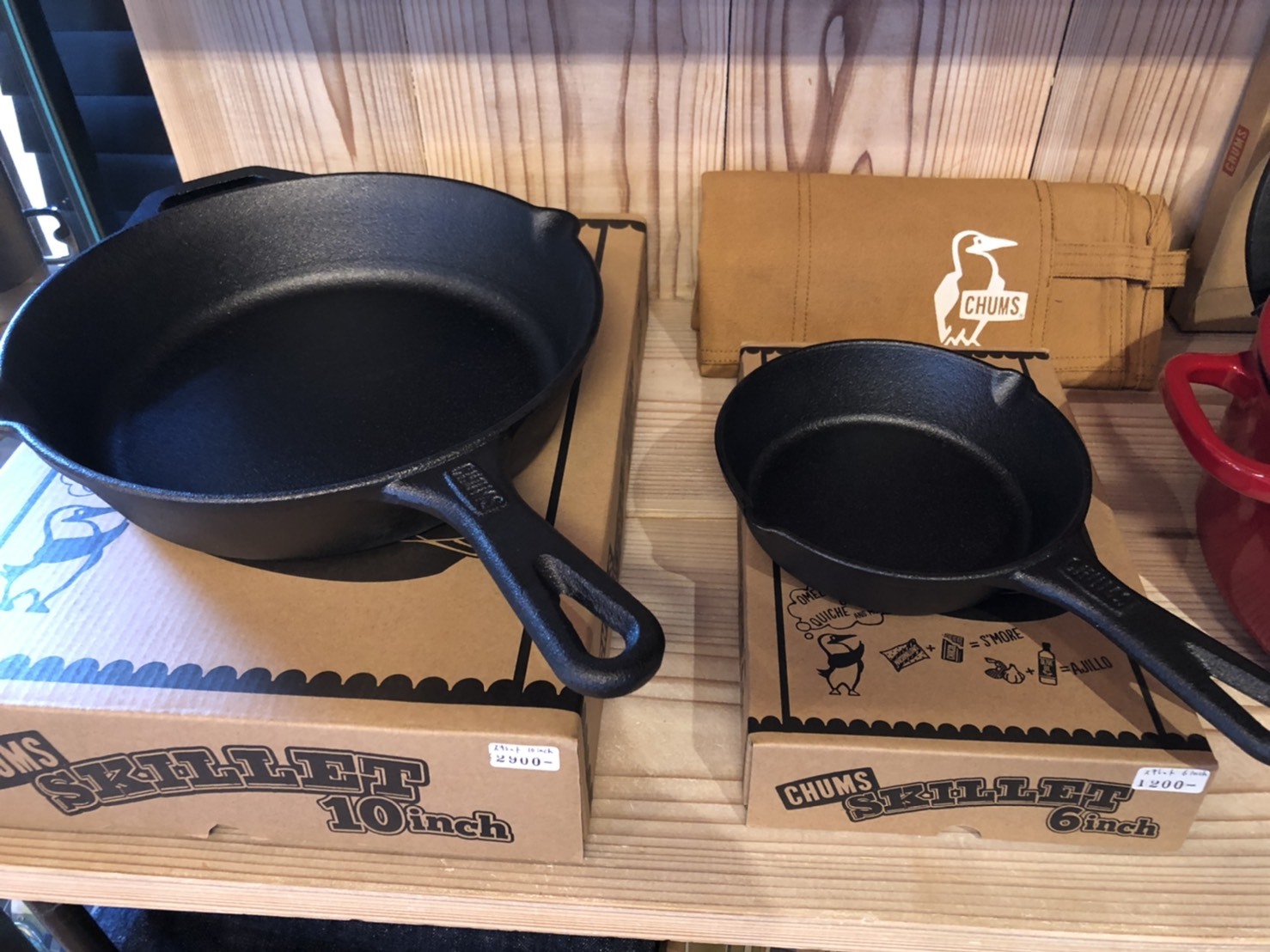 CHUMSのアウトドアにぴったり スキレット、ダッジオーブン入荷_b0139233_11433126.jpg