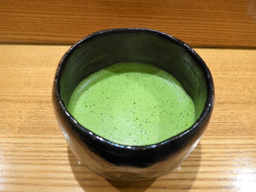 表参道「日本料理 太月」へ行く。_f0232060_1362294.jpg