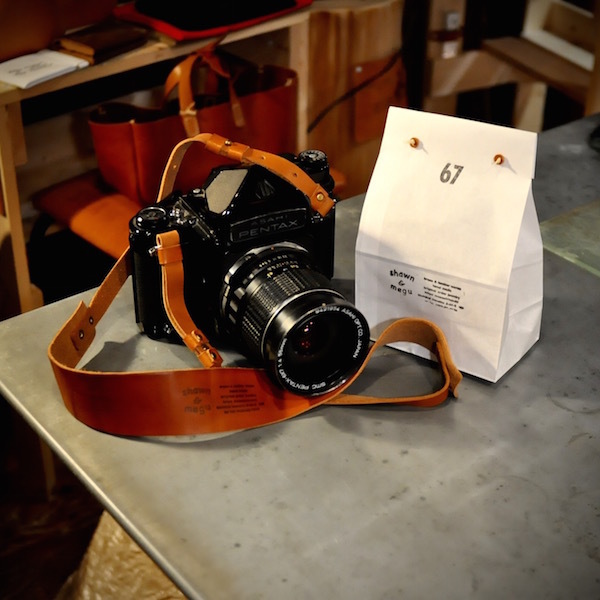 pentax 67 leather srtap_b0172633_20534041.jpg