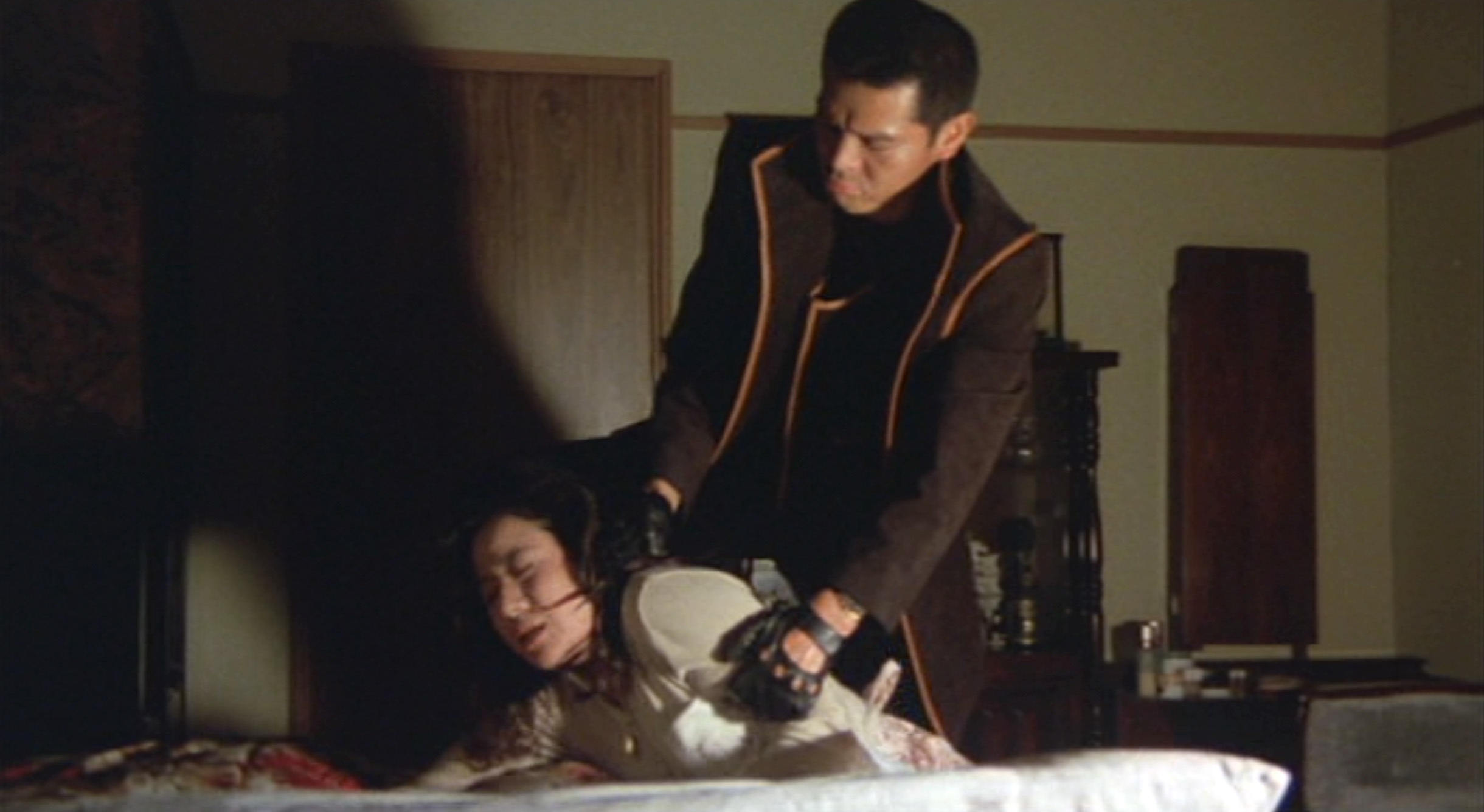 池玲子(Reiko Ike)「黄金の犬」(1979)《Part 1》_e0042361_20231038.jpg