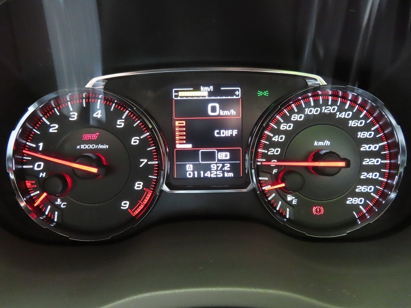 やっぱり男はマニュアルだぜ!WRX STI炸裂!!_f0076731_21193171.jpg