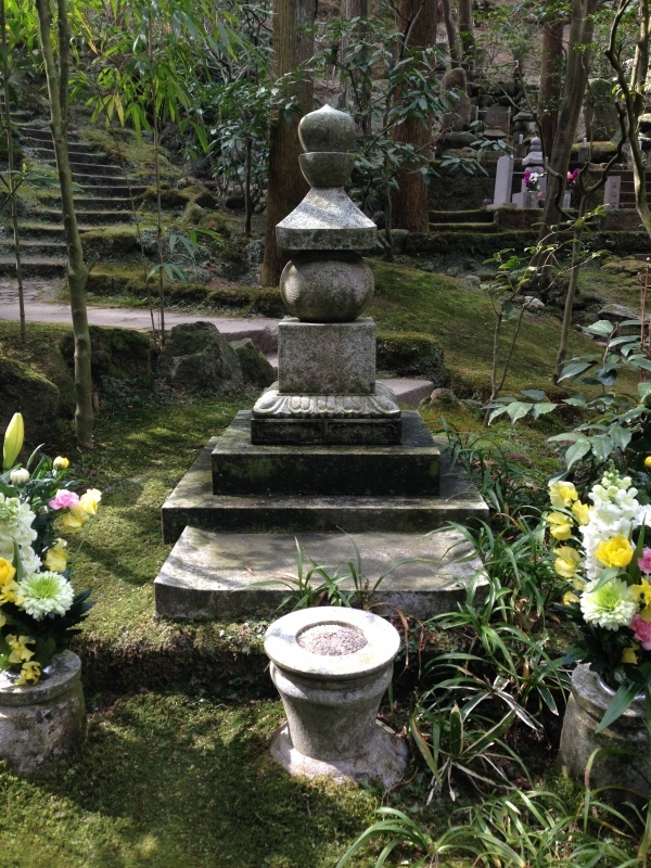 前田青邨（1885～1977） : 著名人の墓巡り～昭和の偉人と出会う旅～