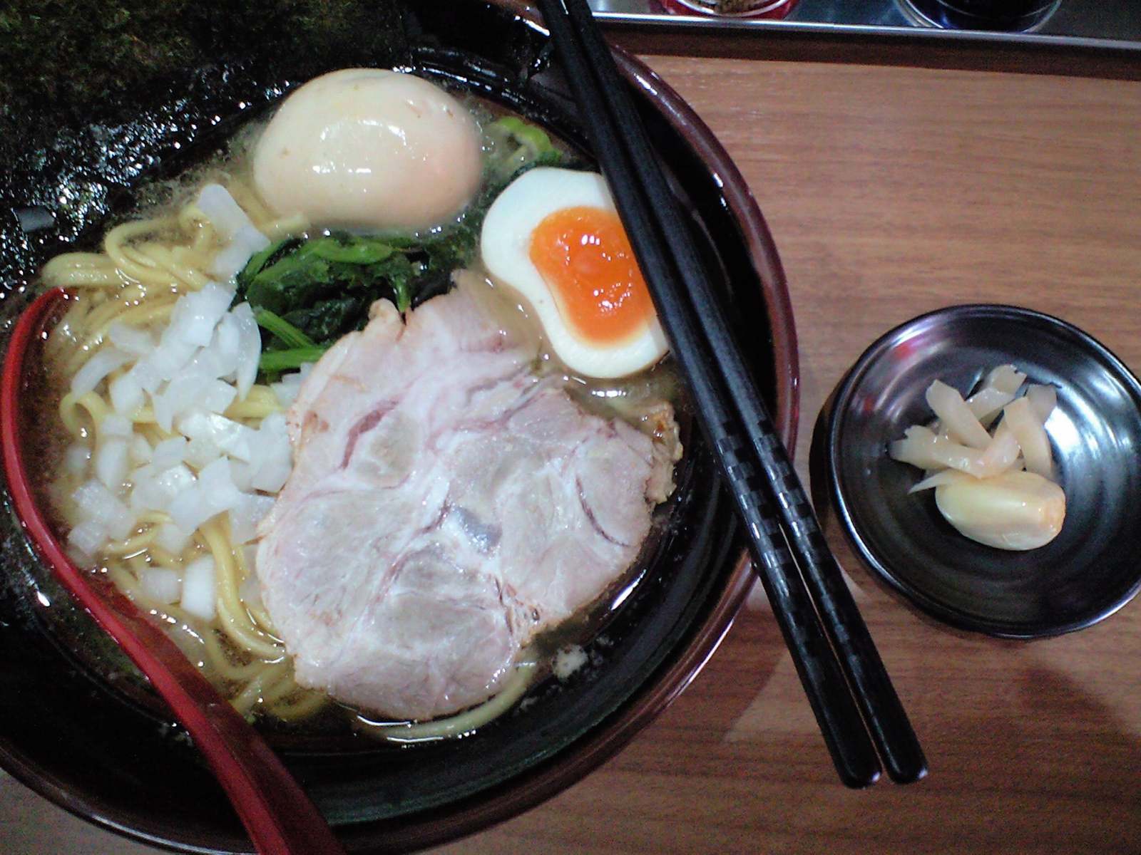 横浜家系ラーメン 小鳥遊家 タカナシヤ 北赤羽 Hori3のつけ麺 ら めんと昼飯 ゲリ日記 横浜家系ラーメン 小鳥遊家 タカナシヤ 北赤羽 Hori3のつけ麺 ら めんと昼飯 ゲリ日記