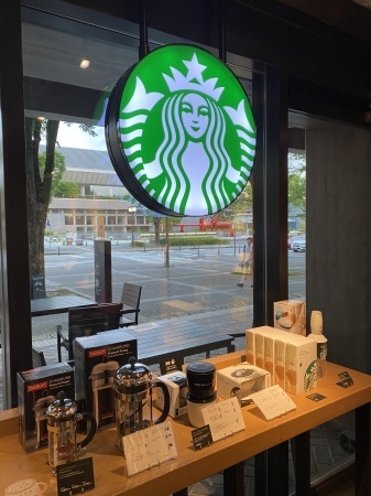 スターバックス再開_f0036534_22012076.jpeg