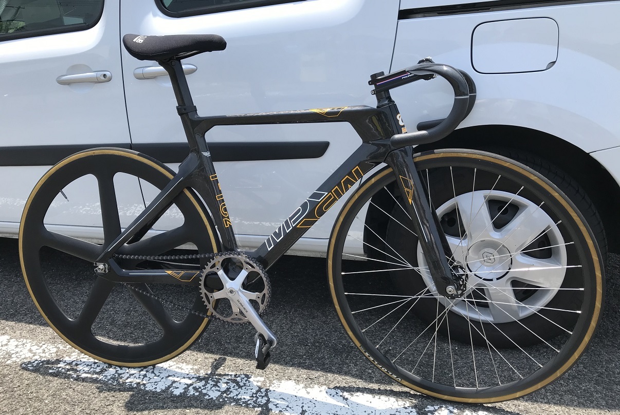 MBK トラックレーサー カーボンプロ 2020シェイクダウン ロード MBK トラックレーサー カーボンプロ 2020シェイクダウン ロード