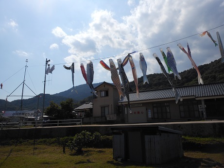 泳げ鯉のぼり！コロナに打ち勝とう‼_e0175370_21295326.jpg