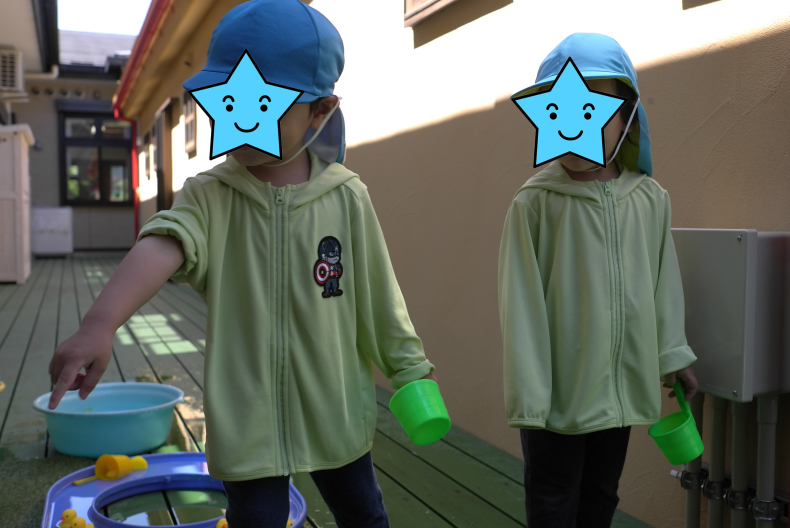ゆめのきっ子 カエルに触れるか~?_f0220087_10502334.jpg