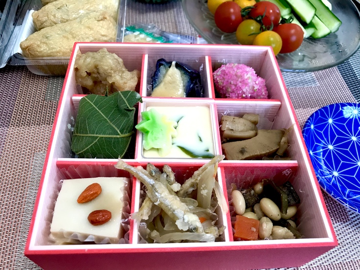 デパ地下おかずセットや、千疋屋の枇杷ゼリー(^^)_c0212604_1601271.jpg