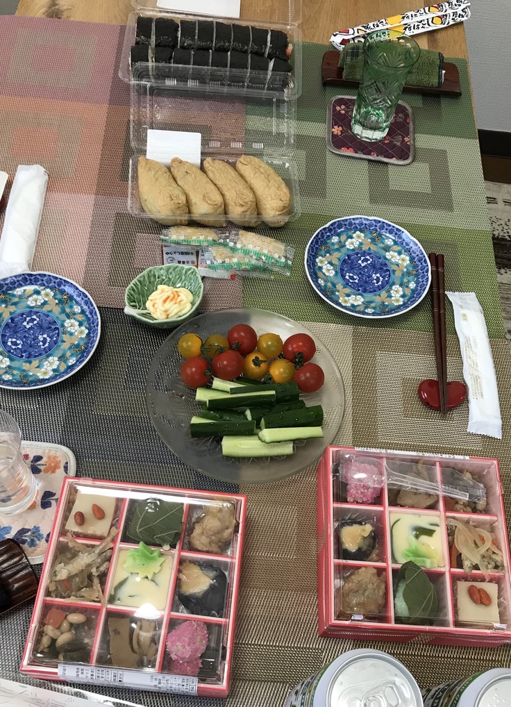 デパ地下おかずセットや、千疋屋の枇杷ゼリー(^^)_c0212604_1655868.jpg