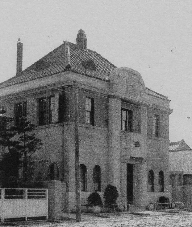 不動貯金銀行函館支店(建築家・関根要太郎作品研究)_f0142606_01511018.jpg