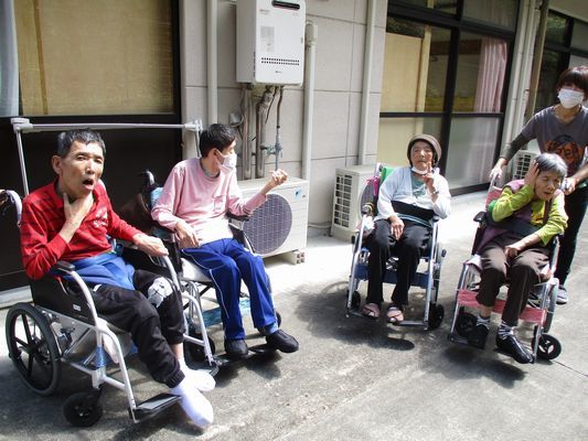 5/29 日中活動_a0154110_14534380.jpg