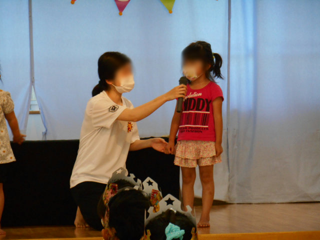 お誕生日会_e0148419_9111648.jpg