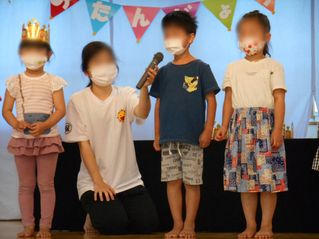 お誕生日会_e0148419_985340.jpg