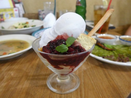 吉祥寺「アムリタ食堂」へ行く。_f0232060_1562029.jpg