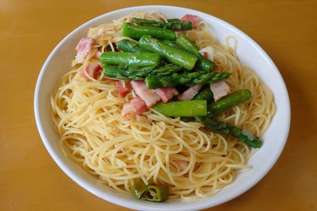 アスパラのペペロンチーノ_e0220163_15025129.jpg