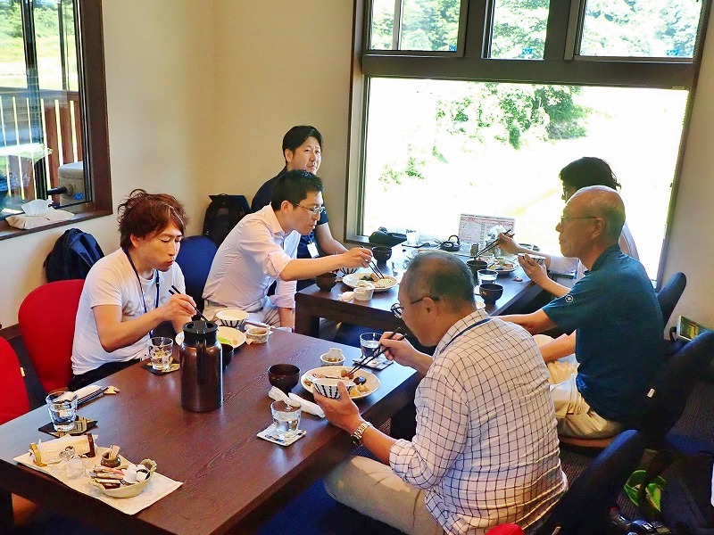 振興局サポートチームの皆さんとフットパスしました!_c0336902_20091874.jpg