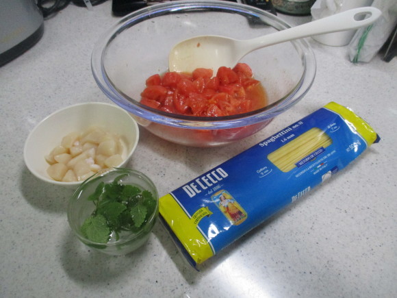 いい季節~(^^♪&今年初の冷製パスタ_a0279743_11120732.jpg