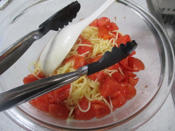 いい季節~(^^♪&今年初の冷製パスタ_a0279743_11122495.jpg