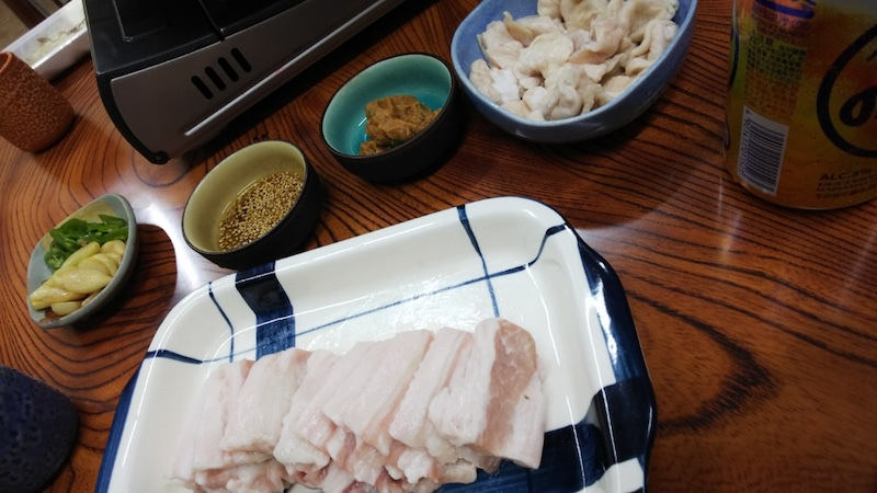 沼津市大岡 韓国料理 順菜 骨付きカルビやサムギョプサルなど 白い羽 彡静岡県東部情報発信 Pipipi 沼津市大岡 韓国料理 順菜 骨付きカルビやサムギョプサルなど 白い羽 彡静岡県東部情報発信 Pipipi