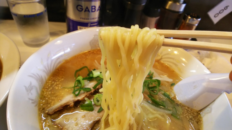 沼津市 屋台ラーメン デカ盛り ランチタイムが超お得 白い羽 彡の静岡県東部情報発信 Pipipi