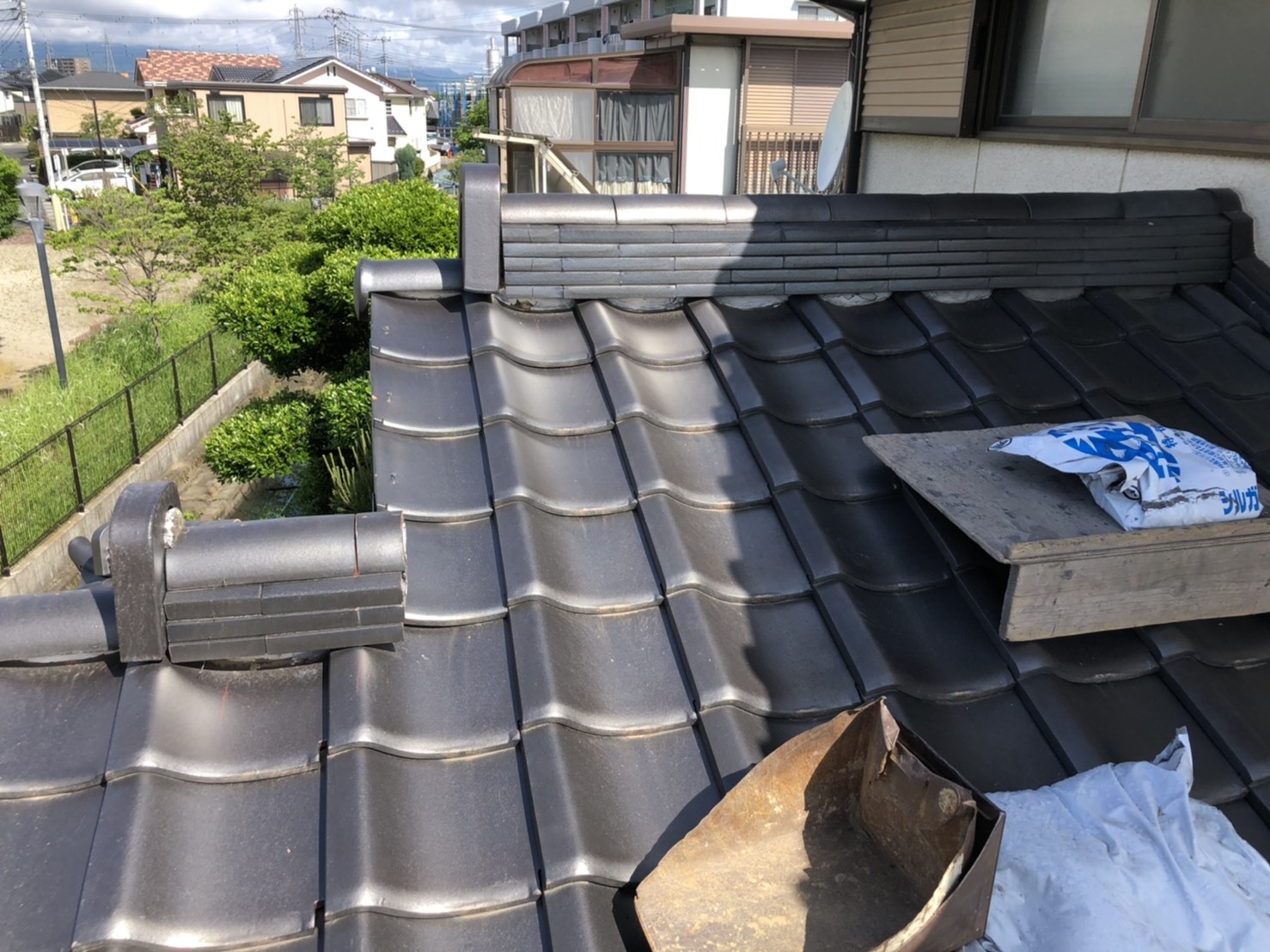 甲府市 銀黒の屋根　其の三_b0242734_21121971.jpg