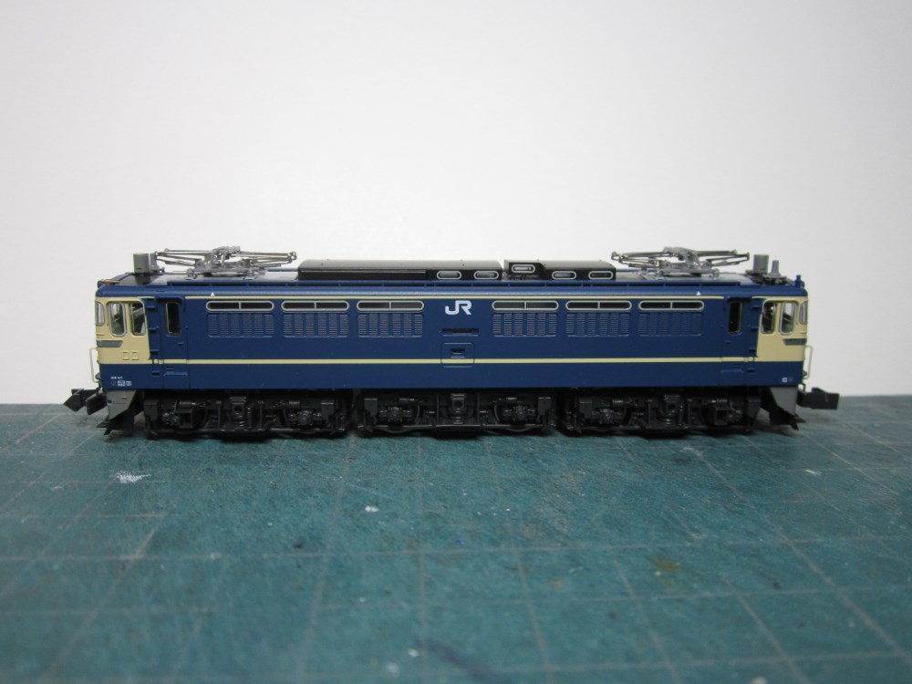 KATO EF65 500番台 P形特急色(JR仕様) 入線 : 動力車操縦者 N KATO EF65 500番台 P形特急色(JR仕様) 入線 : 動力車操縦者 N