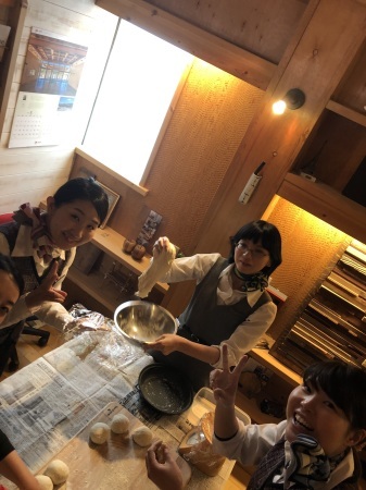 ピザの生地づくり_f0036534_07100891.jpeg
