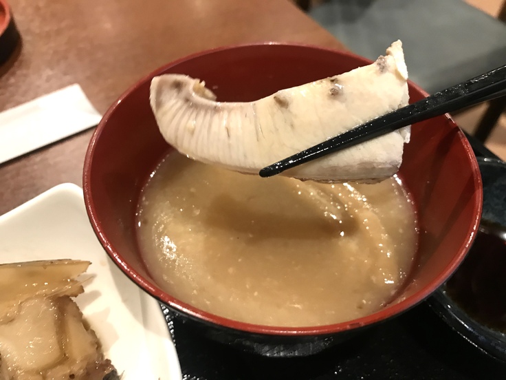 銀ダラカマ煮と刺し身三点定食@ふらんこ(立川)_c0212604_12464413.jpg