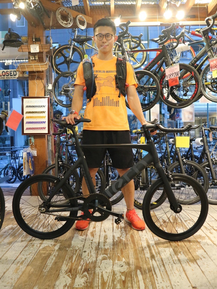 6月4日 渋谷 原宿 の自転車屋 FLAME bike前です_e0188759_18540290.jpg