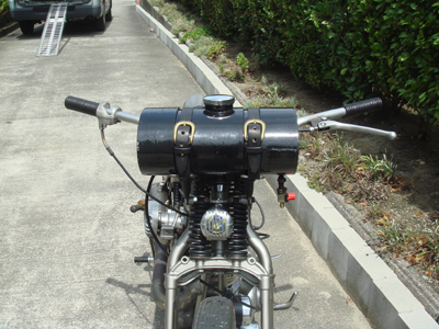 予備タンク_c0404676_16050391.jpg