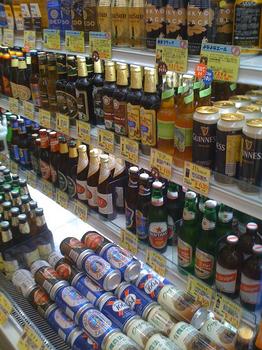 食料品売り場_c0404676_18250743.jpg