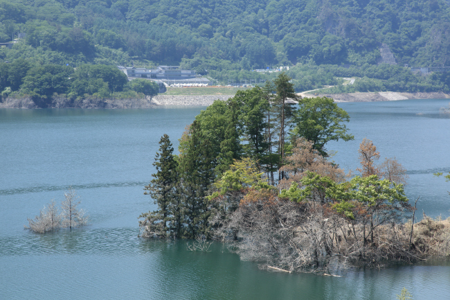 水を湛えた八ッ場ダムと沈んだ風景 #1 _a0357206_21341352.jpg
