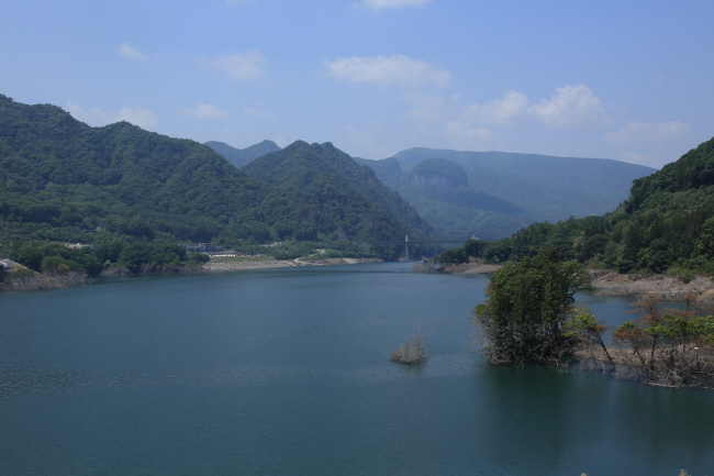 水を湛えた八ッ場ダムと沈んだ風景 #1 _a0357206_21341929.jpg