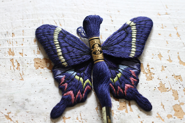 再制作した蝶の刺繍パーツが完成しました_e0333647_15171716.jpg