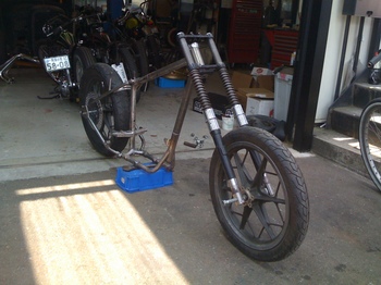 FlyWheels mag撮影 トラチョッパー_c0404676_09050936.jpg