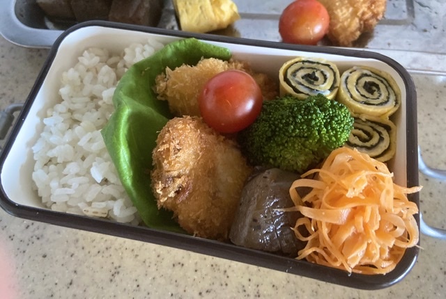 今日のお弁当［シイラのフライ］_d0327373_13144753.jpeg