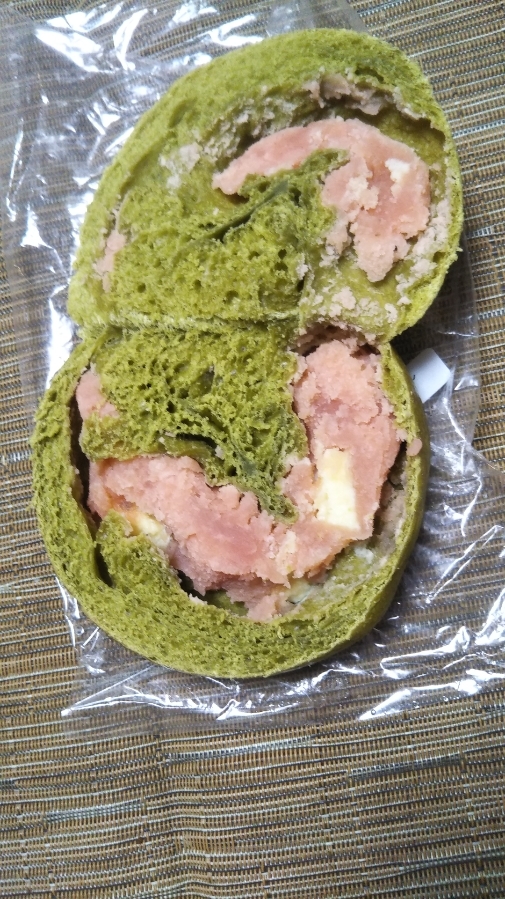 カリンベーグル 桜モンブランミルク_f0076001_19321953.jpg