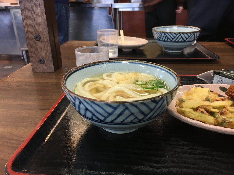 老舗であり剛麺が特徴 中西うどん テリトリーは高松市です 老舗であり剛麺が特徴 中西うどん テリトリーは高松市です