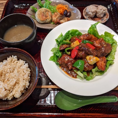 野菜不足を感じたら_b0322280_18085470.jpg