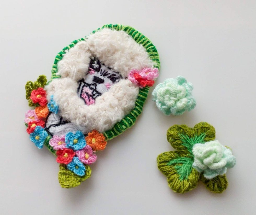 立体刺繍でシロツメクサ からの刺繍糸見直し とんでもひつじ日和 立体刺繍でシロツメクサ からの刺繍糸見直し とんでもひつじ日和